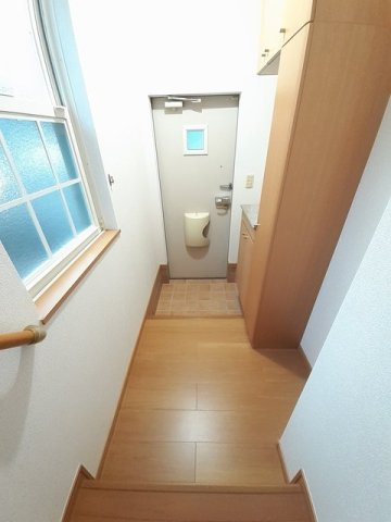 ブランシュールＢの玄関