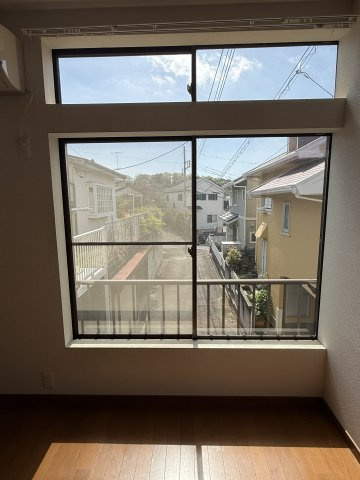 【展望】 | 大磯町国府本郷戸建 | 1階洋室からの眺めです。