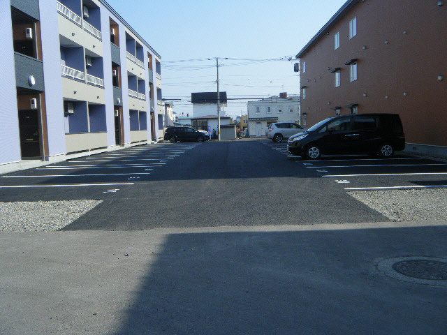 OWL(アウル)Ⅰの駐車場