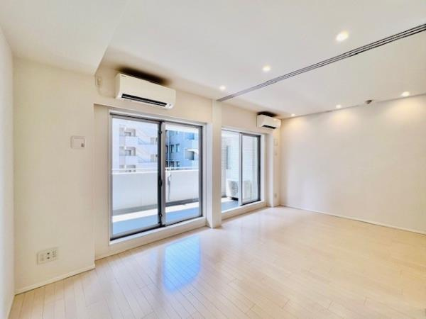 ＫＤＸレジデンス南麻布の居間・リビング