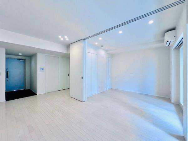 ＫＤＸレジデンス南麻布の居間・リビング