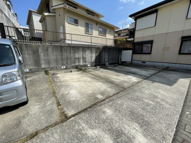 ディアス魚崎Ⅱの駐車場