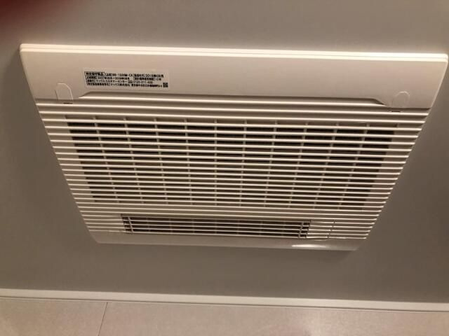 ルーブル板橋泉町弐番館の浴室