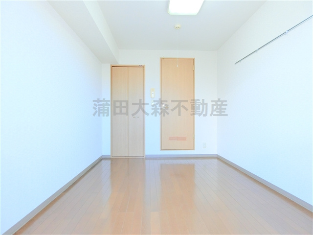 ナシェレⅡの居間・リビング