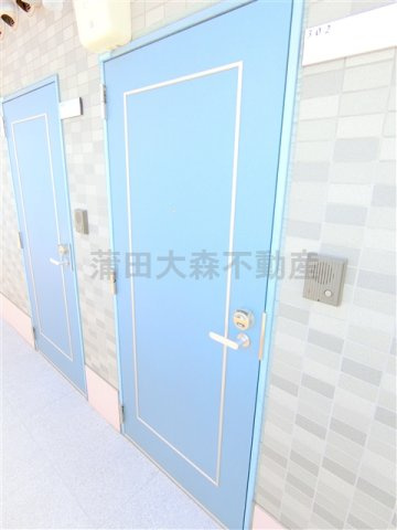 ナシェレⅡの玄関