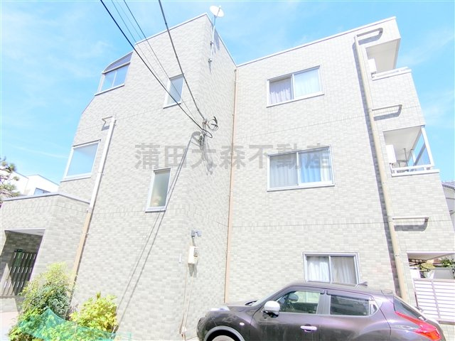 ナシェレⅡの外観|2004年6月築　鉄骨造地上3階建てオートロック付きの人気賃貸マンション
東京都大田区西糀谷2丁目　京急空港線糀谷駅徒歩11分、京急本線京急蒲田駅13分、梅屋敷駅徒歩15分