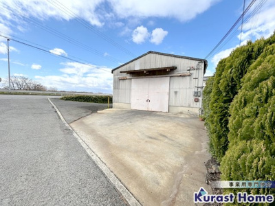 【駐車場】 | 通法寺貸倉庫