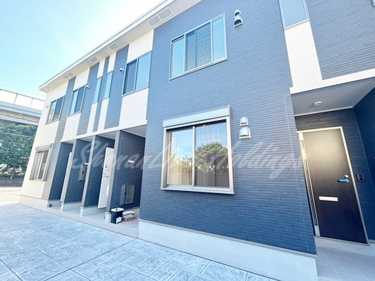 ジェメリ湘南のエントランス