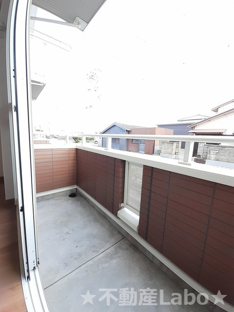 ヴィヴァーチェ 春日野 Aのバルコニー