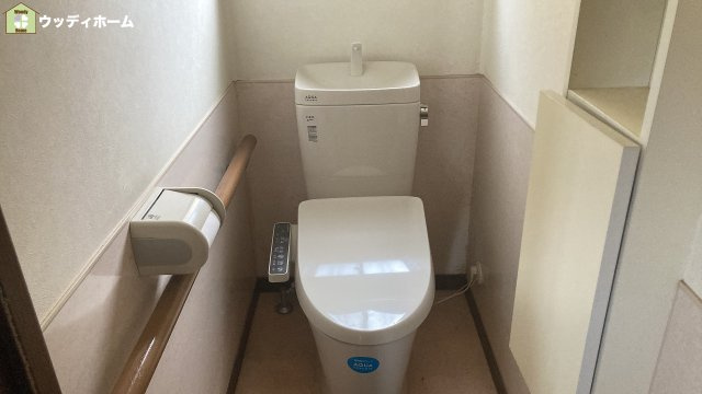 春日部市大衾　中古一戸建てのトイレ