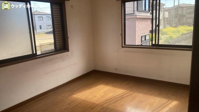 春日部市大衾　中古一戸建ての子供部屋