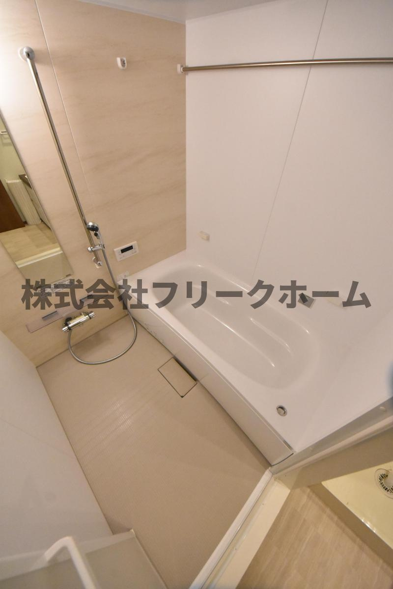 武蔵野市西久保１丁目のアパートの浴室