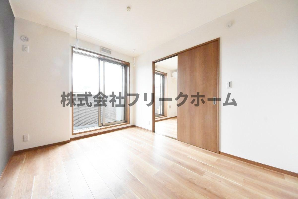 武蔵野市西久保１丁目のアパートの寝室