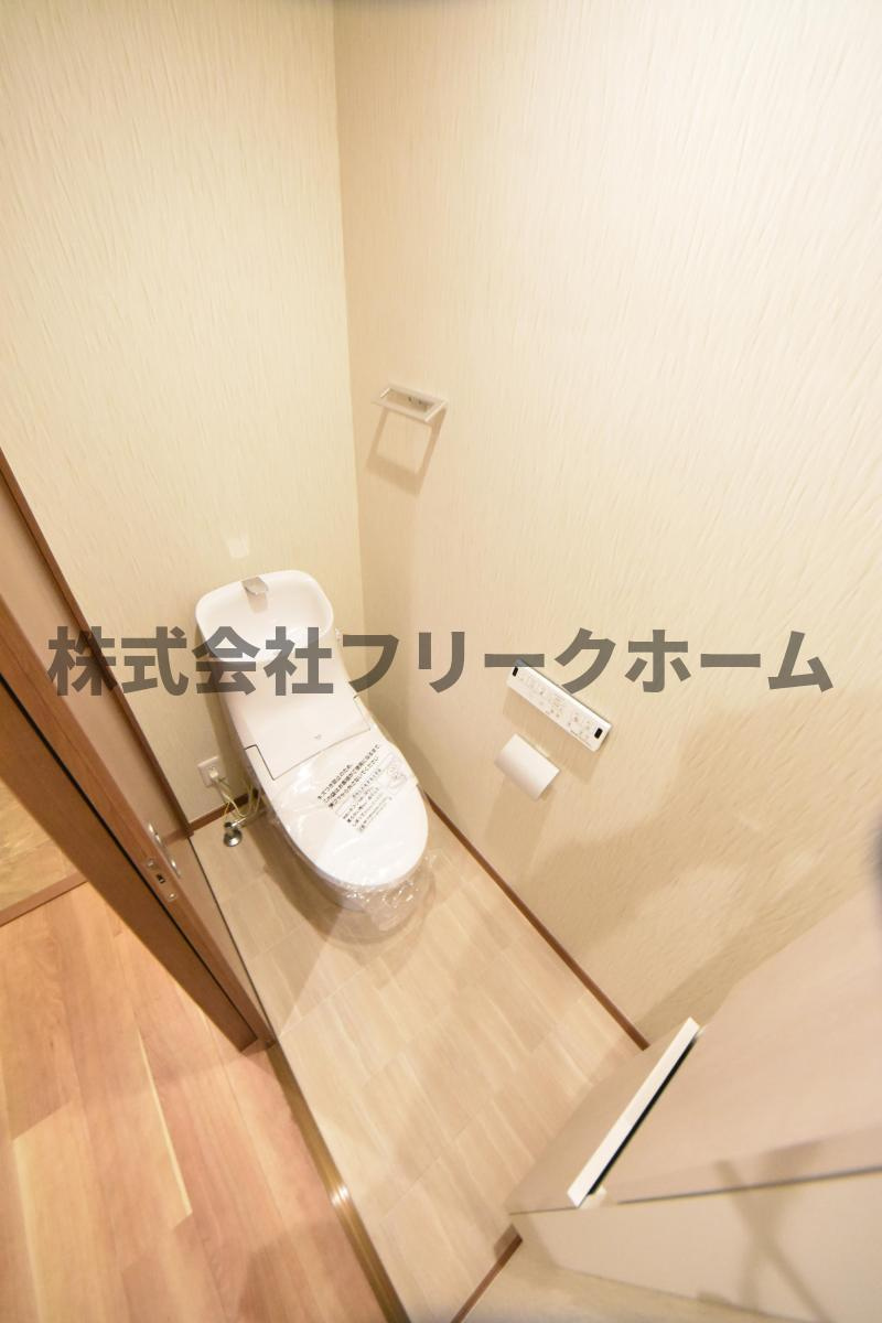 武蔵野市西久保１丁目のアパートのトイレ