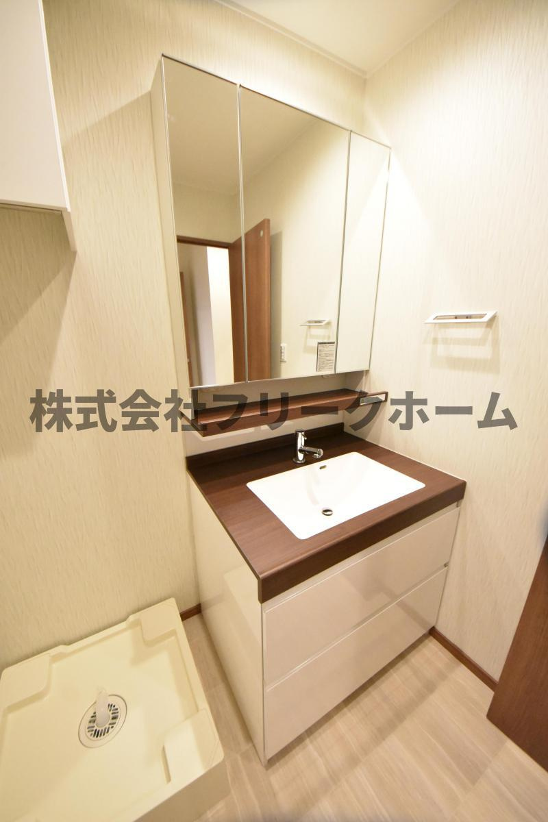 武蔵野市西久保１丁目のアパートの洗面所