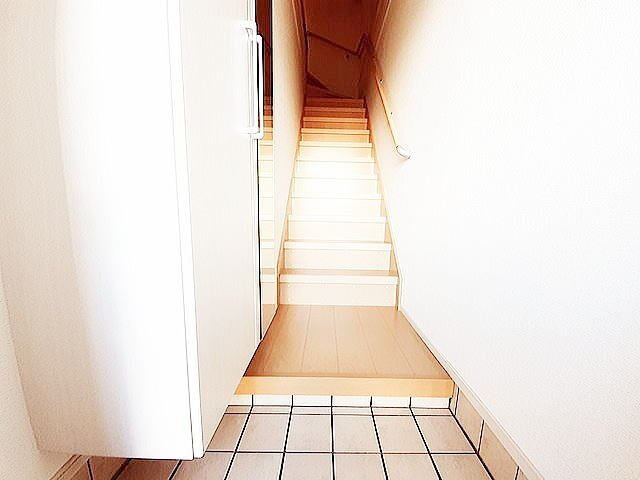 サンブロッサムＣの玄関