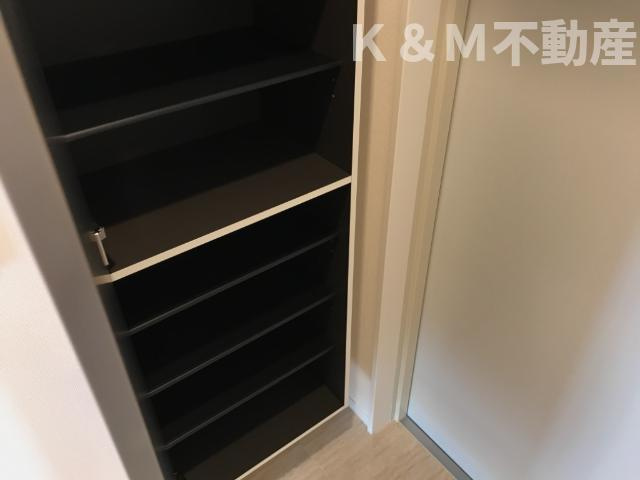 アルバーロ　イーリス～Arbaro Iris～の収納|小物を収納するのに便利です