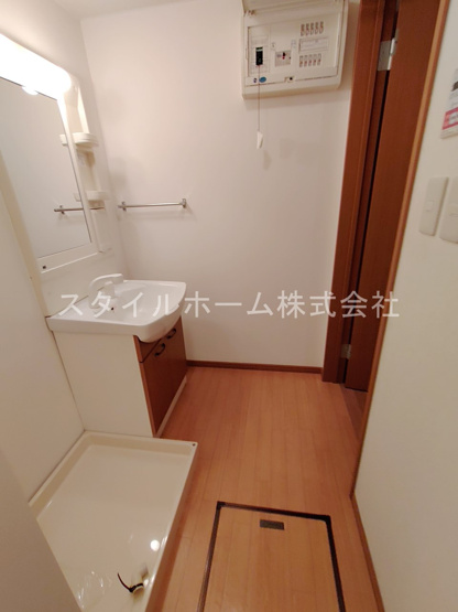 【洗面所】