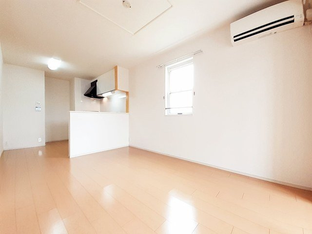 ジャンティユ　レヴェⅡの居間・リビング