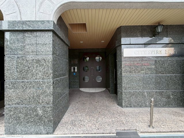 CITY SPIRE上町台のエントランス
