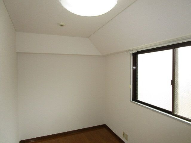 イーグルハウス亀戸の居間・リビング