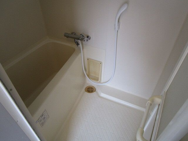 イーグルハウス亀戸の浴室