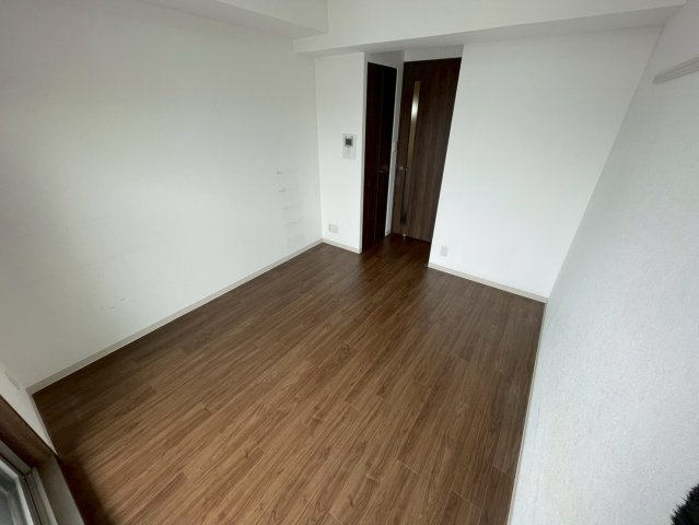 グランカリテ大阪城EASTの洋室