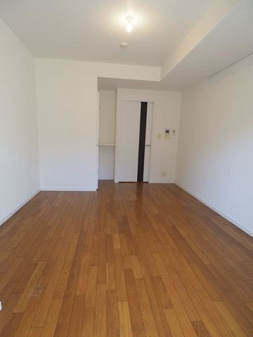 レジディア杉並方南町の洋室