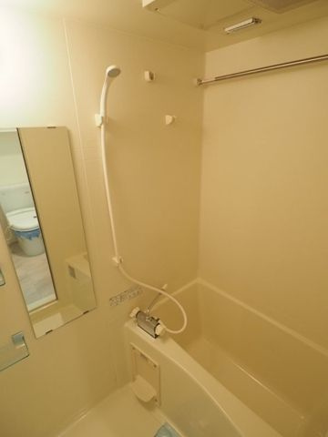 レジディア杉並方南町の浴室