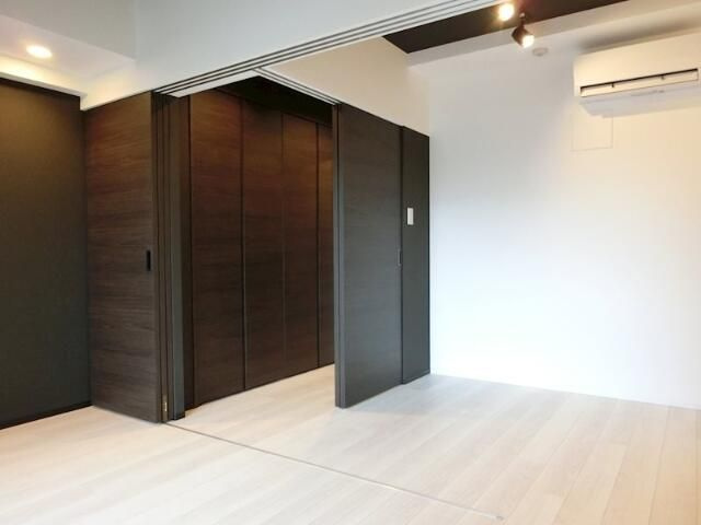 ＺＯＯＭ新宿西落合の居間・リビング