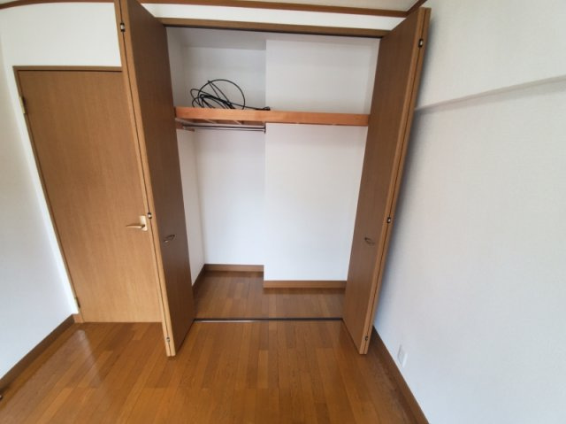 サンギョウジュウタクミタカダイキューアパートの収納