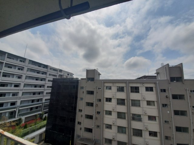 サンギョウジュウタクミタカダイキューアパートの展望