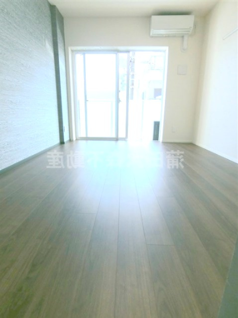 レアライズ羽田の居間・リビング|洋室8.4帖