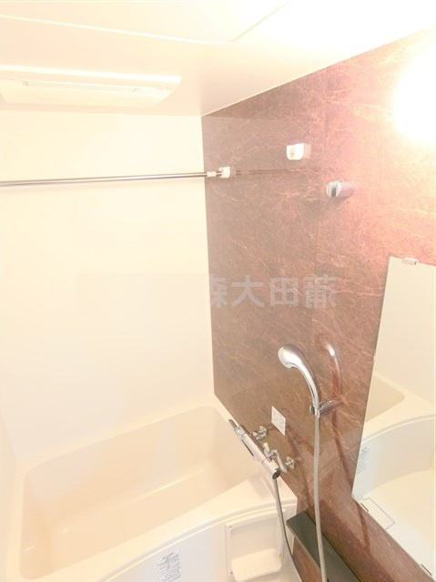 レアライズ羽田の浴室|浴室乾燥機付きバスルーム