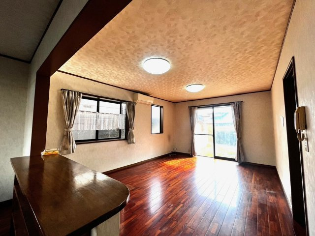 北区室園町 戸建ての居間・リビング