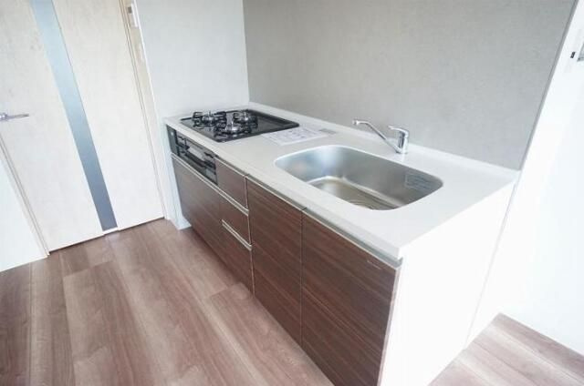 ＲＯＯＴｓ　Ｈｉｇａｓｈｉ　Ｎａｇａｓａｋｉのキッチン