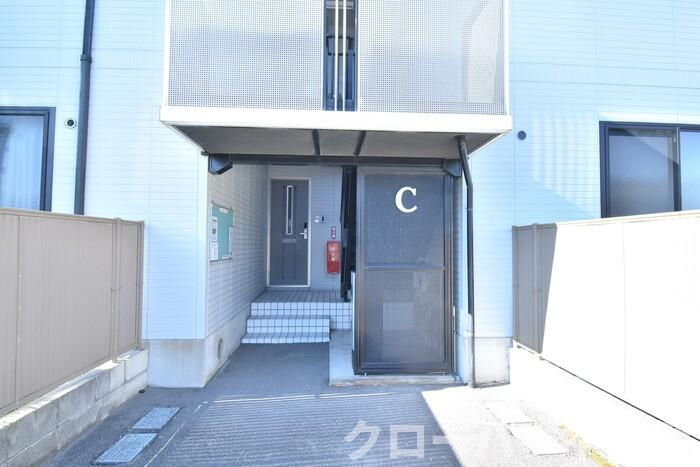 アーンジュハイツ C棟のエントランス|エントランス