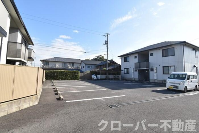 アーンジュハイツ C棟の駐車場|駐車場