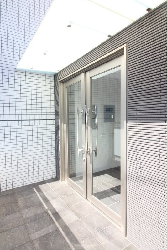 リフィール徳倉のエントランス