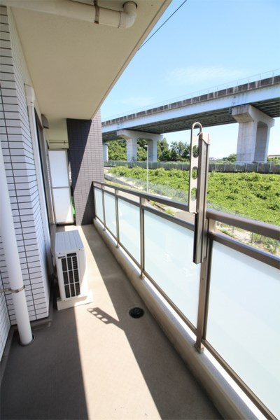 リフィール徳倉のバルコニー