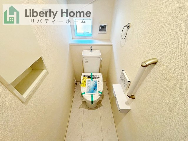 牛久市南5丁目5期　新築戸建のトイレ