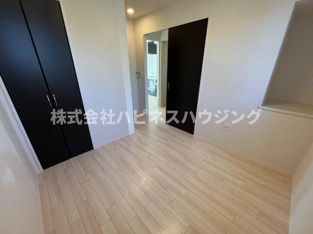 テムズの洋室|室内