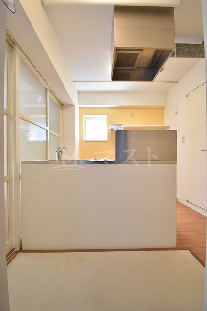 ボヌールエイワの玄関