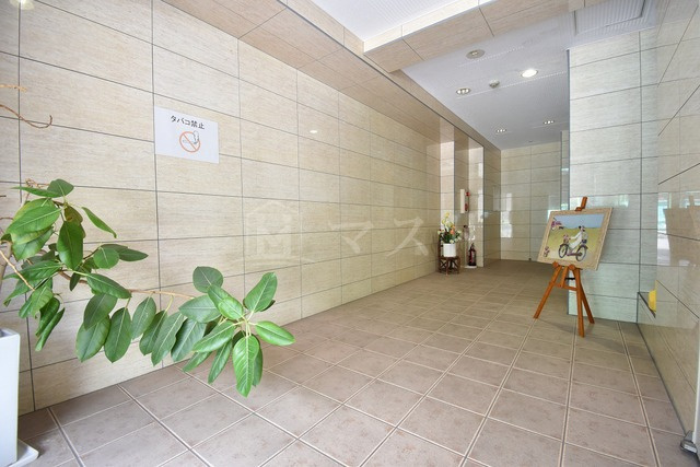 ボヌールエイワのロビー