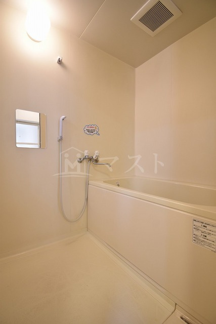 ボヌールエイワの浴室