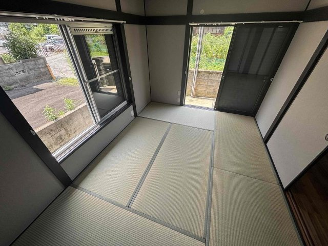下畑町貸家の和室