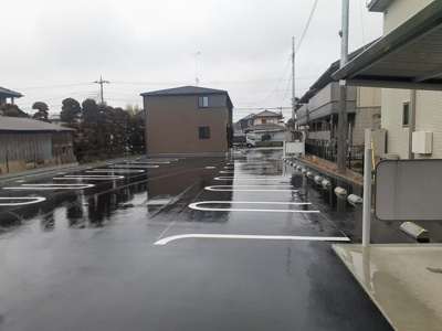【駐車場】 | アルコバレーノⅡ | 車をお持ちの方に嬉しい駐車場付きの物件です