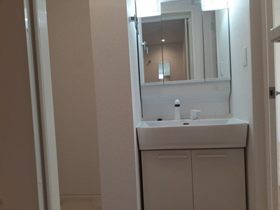 【洗面所】 | アルコバレーノⅡ | スペースが確保できる洗面所です