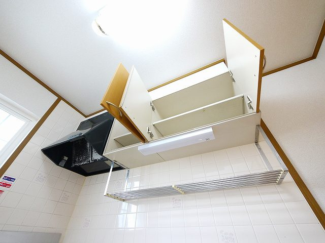 シャトーローリエＡのキッチン|お料理しやすいキッチンです