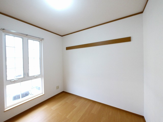 シャトーローリエＡの寝室|個人の部屋や寝室として使える洋室です